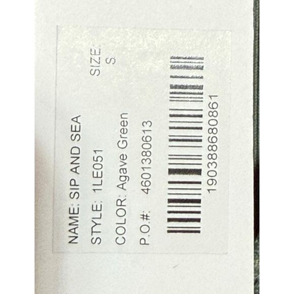 NWT Travis Mathew Sip & Sea Agave Green Size Small White Trim Sleeveless - Picture 5 of 7